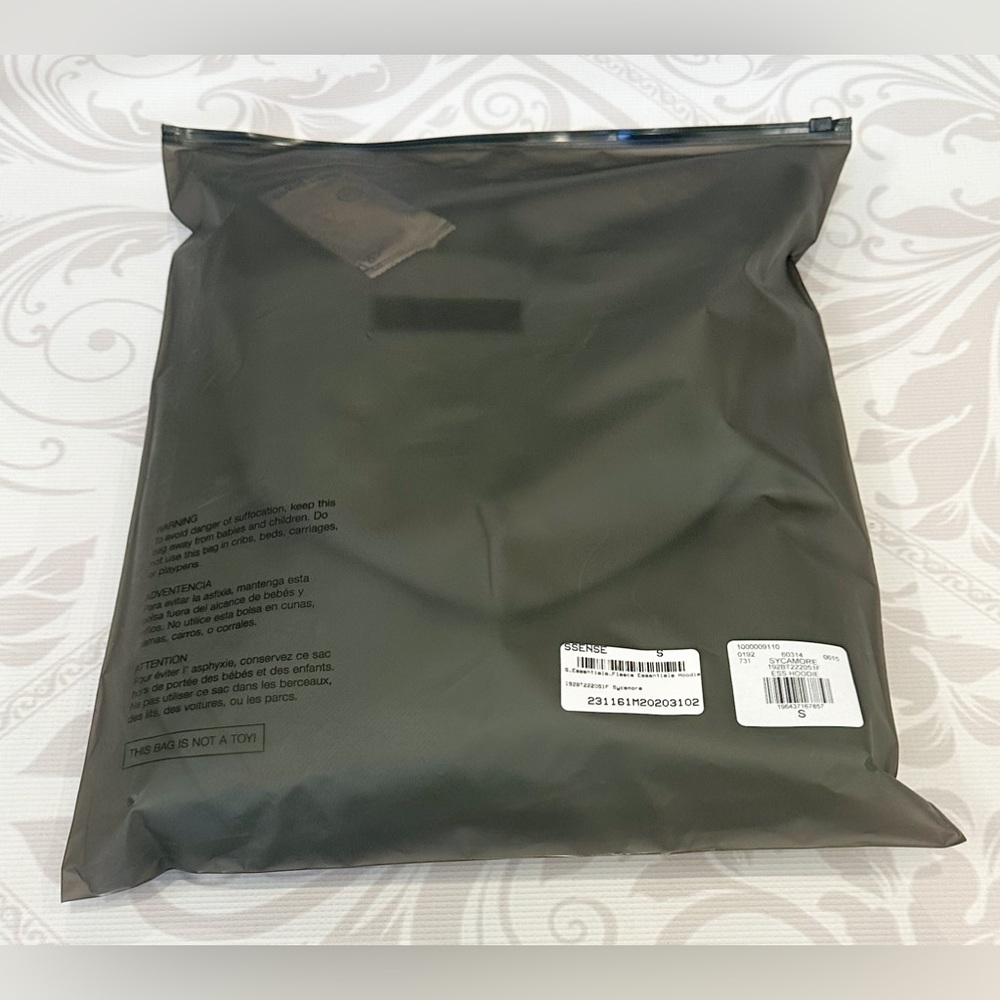Essentials Fear Of God (FOG) Hoodie Sycamore size Small Spring Summer 2023 - Picture 14 of 16